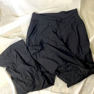 Lululemon Athletica Studio Pant Lined Sz 10